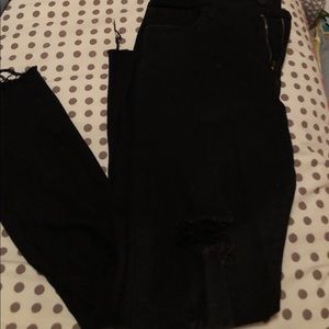 Black ripped skinny jeans